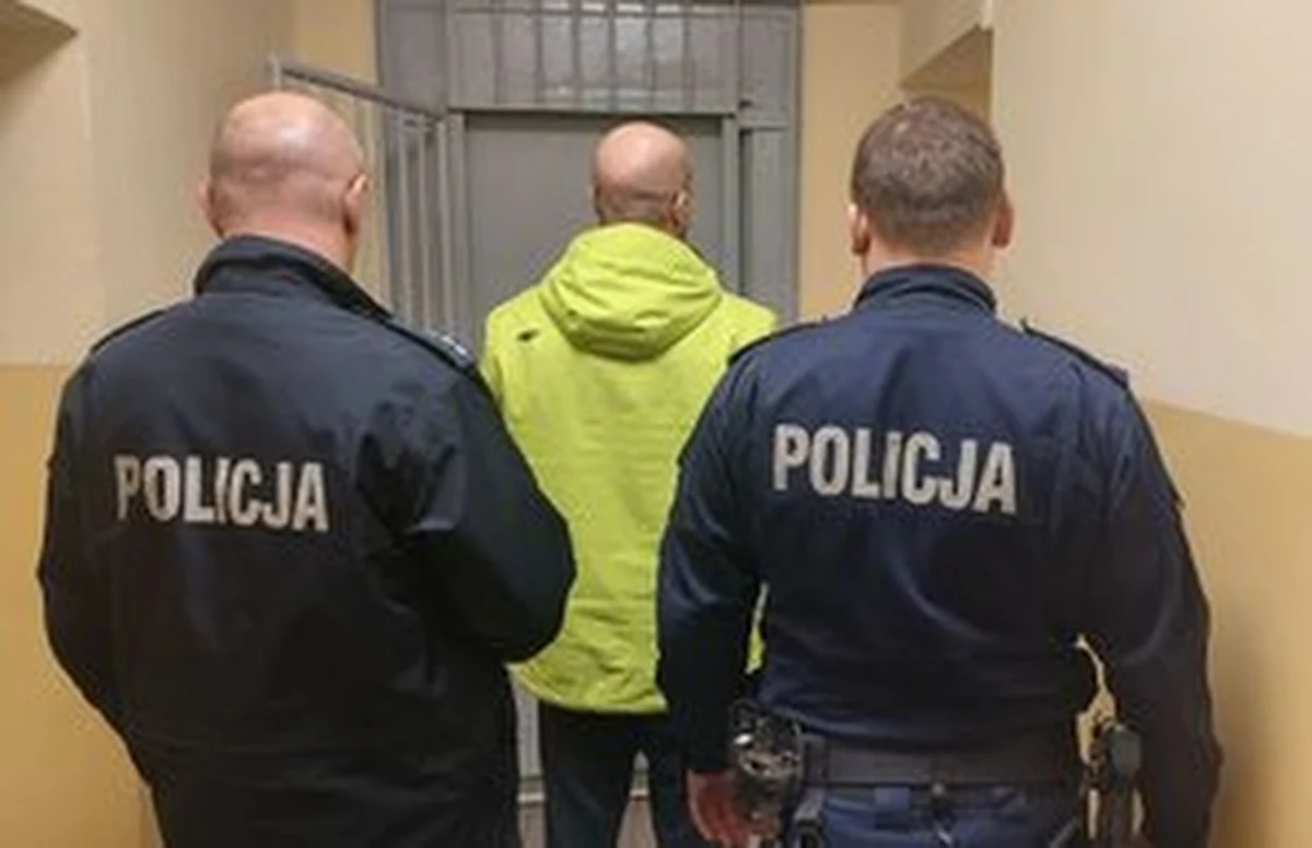 Do pięciu lat więzienia grozi sprawcom uprowadzenia trzech mężczyzn w woj. łódzkim. Według wstępnych ustaleń policjantów motywem działania przestępców była chęć odzyskania długu. Dzięki szybkiej interwencji policjantów pokrzywdzeni odzyskali wolność.

