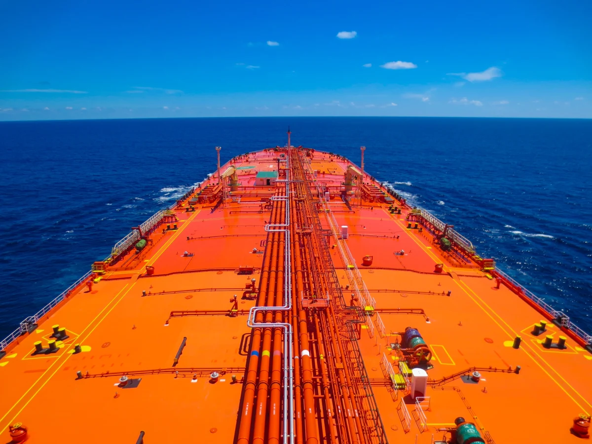 Rosyjski tankowiec Pegasus został zajęty przez greckie władze w ramach sankcji nałożonych po inwazji na Ukrainę. 19 członków załogi to Rosjanie.