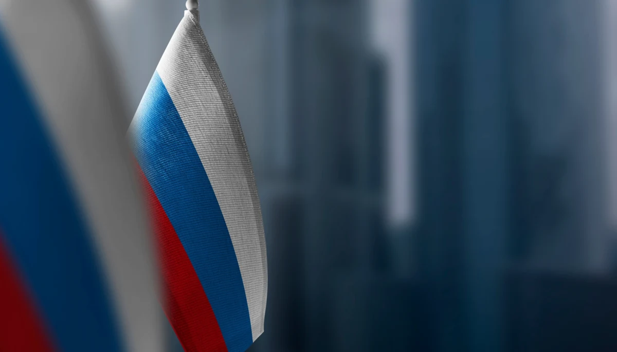 Ministerstwo spraw zagranicznych Rosji poinformowało o wydaleniu 15 holenderskich i 21 belgijskich dyplomatów w odpowiedzi na podobne działania Hagi i Brukseli wobec dyplomatów rosyjskich. Pracownicy ambasad i konsulatów obu krajów mają opuścić Moskwę do 3 maja.