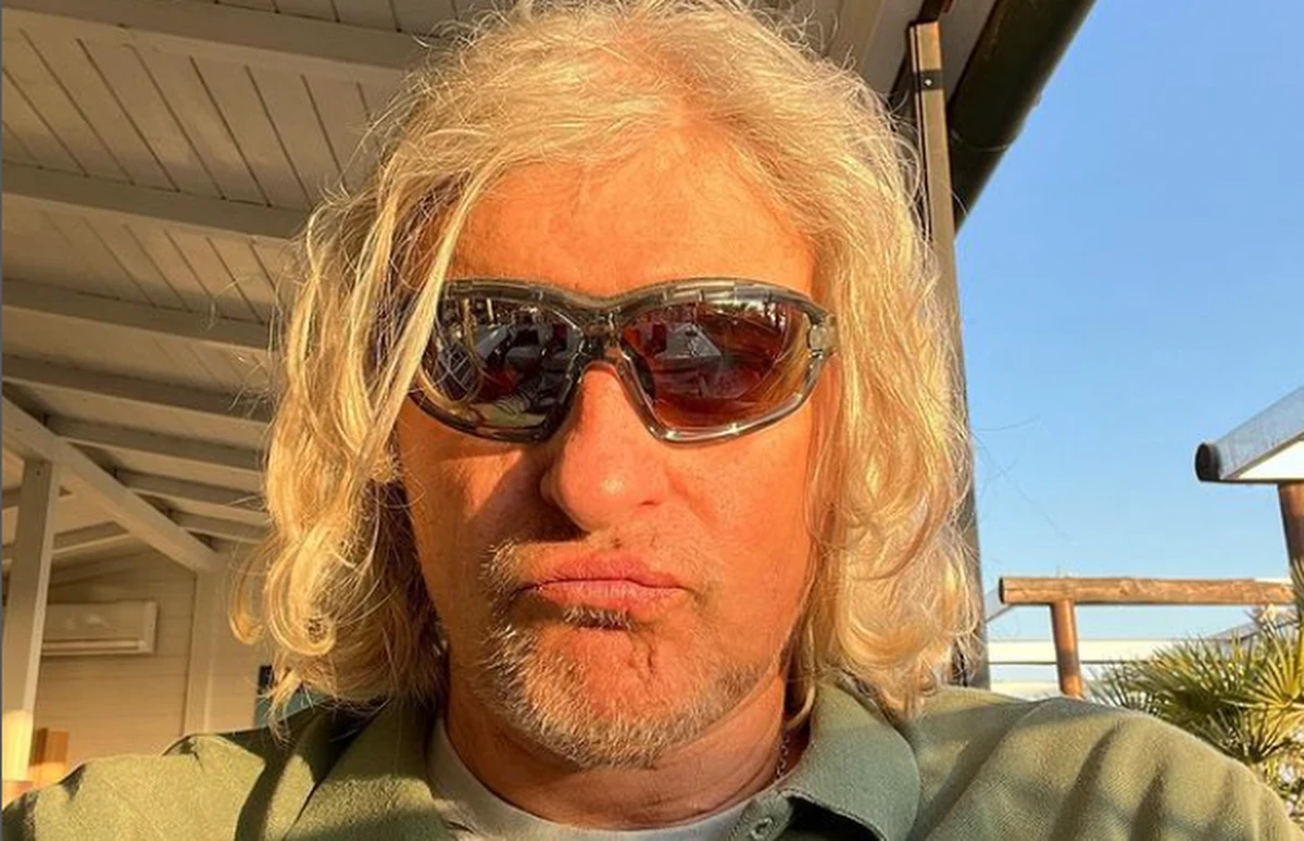 Rosyjski miliarder Oleg Tińkow nazwał wojnę w Ukrainie "szaloną" i wezwał Zachód, by dał Putinowi możliwość "zachowania twarzy" i "powstrzymania masakry". "Proszę, bądźcie bardziej racjonalni" - napisał.