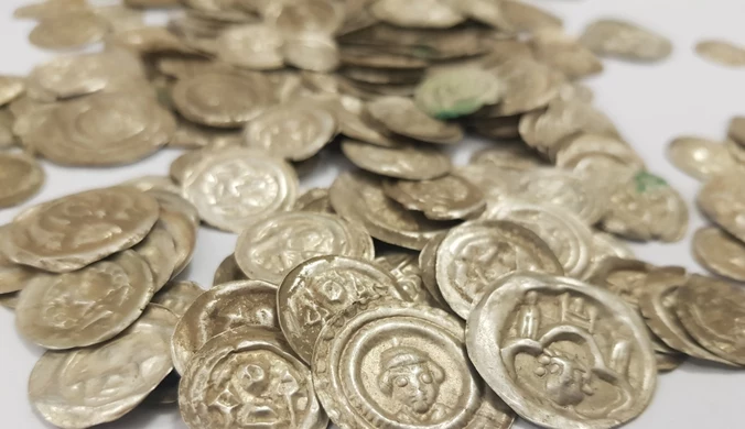 Dolnośląskie: W okolicach Wałbrzycha znaleziono średniowieczne monety