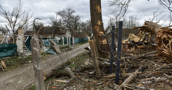 Służba Bezpieczeństwa Ukrainy poinformowała o przechwyceniu rozmowy rosyjskiego żołnierza z matką, w której mężczyzna przyznaje się o zabijania cywilów, w tym dzieci. Kobieta nie wierzy synowi.