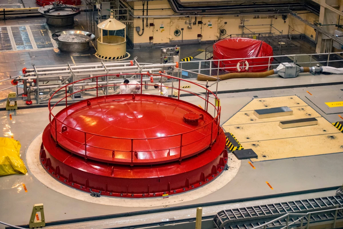 Węgry otrzymały kolejna porcję paliwa nuklearnego z Rosji dla elektrowni atomowej w Paksu – poinformował szef węgierskiej dyplomacji Peter Szijjarto. Paliwo zostało dostarczone drogą lotniczą. Samolot pojawił się także w polskiej przestrzeni powietrznej.