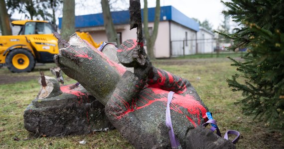 Upamiętniające Armię Czerwoną pomniki w Siedlcu i Międzybłociu zdemontowano w Wielkopolsce. Ich demontaż był reakcją na niedawny apel prezesa IPN do lokalnych samorządów o usunięcie z przestrzeni publicznej nazw i symboli upamiętniających komunizm.