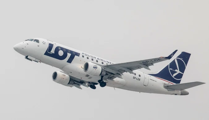 Alarm w samolocie LOT lecącym z Warszawy do Pragi
