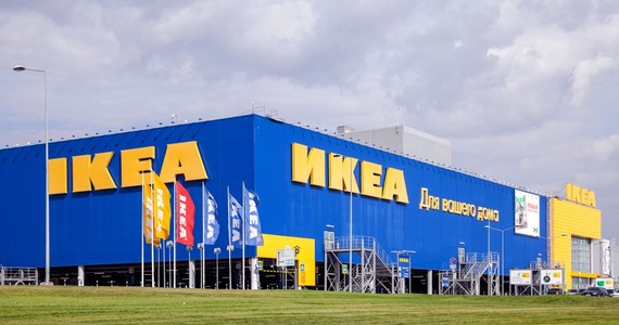 IKEA rozważa możliwość ponownego otwarcia swoich sklepów w Rosji – twierdzi minister ds. handlu Wiktor Jewtuchow, cytowany przez rosyjską agencję informacyjną TASS. Informacji tej nie potwierdzają na razie władze szwedzkiego koncernu meblowego – czytamy w gazecie „Aftonbladet”.