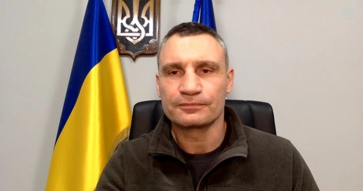 "Wygramy tę wojnę z jednego powodu, my, Ukraińcy walczymy i bronimy naszych rodzin i dzieci, rosyjscy żołnierze walczą dla pieniędzy, każdy rozumie tę różnicę" - mówił mer Kijowa Witalij Kliczko podczas konferencji prasowej. 