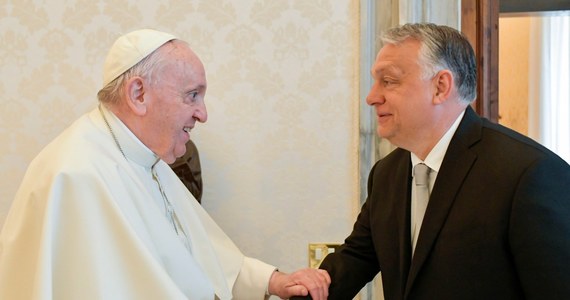 Papież Franciszek przyjął na audiencji premiera Węgier Viktora Orbana. To jego pierwsza wizyta zagraniczna po wygranych wyborach parlamentarnych.