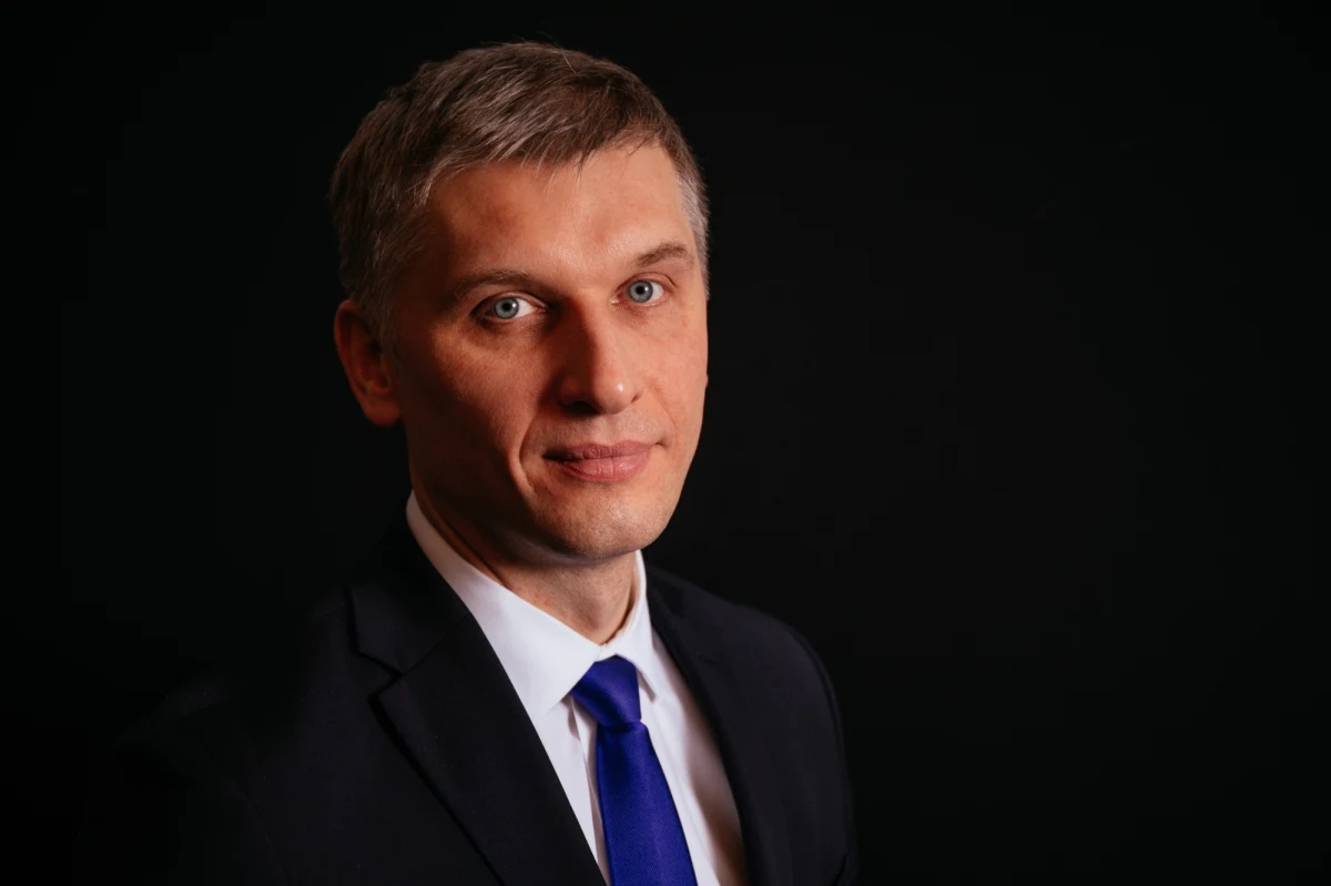 Niedawny minister rozwoju Piotr Nowak trafi do zarządu PZU - ustalili dziennikarze RMF FM. Ma to być rekompensatą za wyrzucenie go z resortu po raptem 5 miesiącach urzędowania.