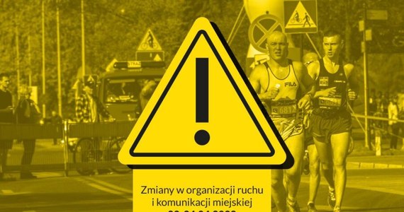Po trzech latach przerwy biegacze wracają na trasę Cracovia Maratonu. Start i meta niedzielnego biegu są wyznaczone na Rynku Głównym. Wydarzenia towarzyszące odbywać się będą już w sobotę. Mieszkańcy muszą się liczyć z utrudnieniami w ruchu i pamiętać o zamknięciu niektórych ulic.


