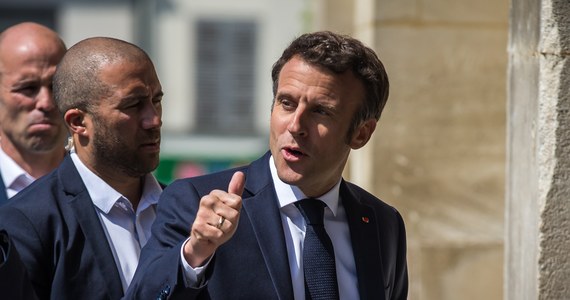 Po debacie telewizyjnej urzędujący prezydent Emmanuel Macron niezmiennie prowadzi w sondażach - 53 proc. poparcia. Na konkurującą z nim liderkę Zjednoczenia Narodowego Marine Le Pen chce w niedzielę, w II turze wyborów, głosować 47 proc. respondentów – wynika z sondażu Odoxa-Mascaret dla tygodnika „L 'Obs”.
