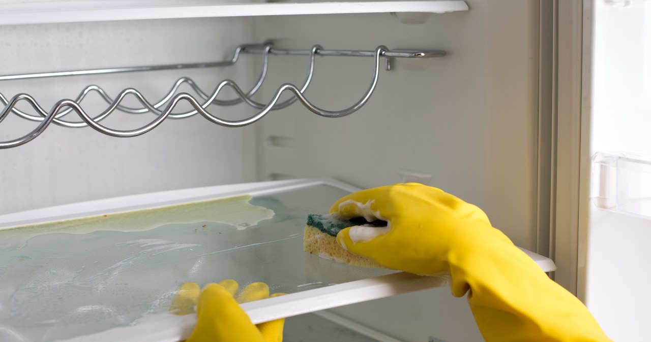 Od 10 lat myję tym lodówkę. Wygląda i pachnie choćby lepiej, niż nowa