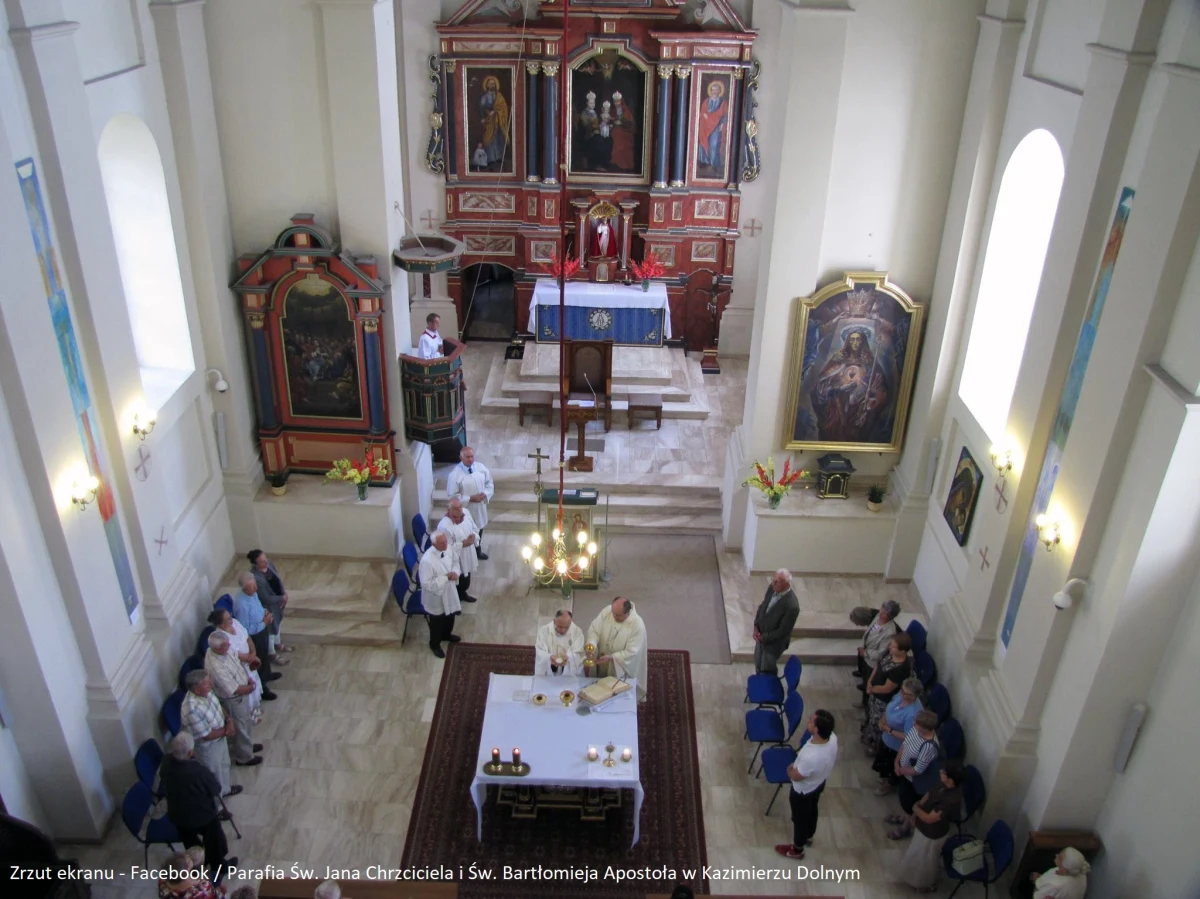 W sobotę w Kazimierzu Dolnym rozpocznie się prawosławna Wielkanoc i poświęcenie pokarmów. Rzymskokatolicka parafia św. Jana Chrzciciela i św. Bartłomieja Apostoła w Kazimierzu Dolnym (pow. puławski, woj. lubelskie) udostępniła należący do niej kościół św. Anny dla prawosławnych uchodźców z Ukrainy.