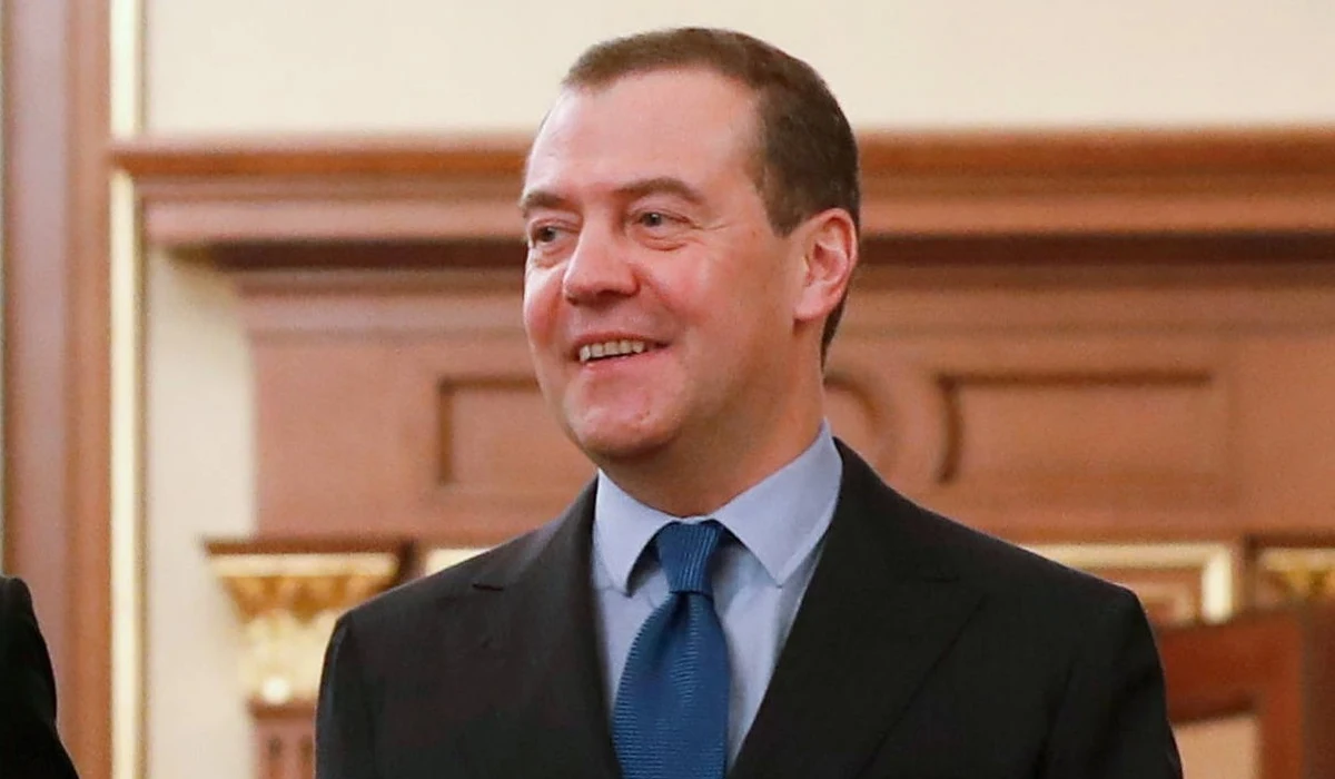 ​Wiceprzewodniczący rosyjskiej Rady Bezpieczeństwa Dmitrij Miedwiediew skrytykował opinię Międzynarodowego Funduszu Walutowego, który stwierdził, że Europa jest w stanie poradzić sobie bez rosyjskiego gazu sześć miesięcy. "Nie przetrwa nawet tygodnia" - stwierdził były prezydent Rosji.