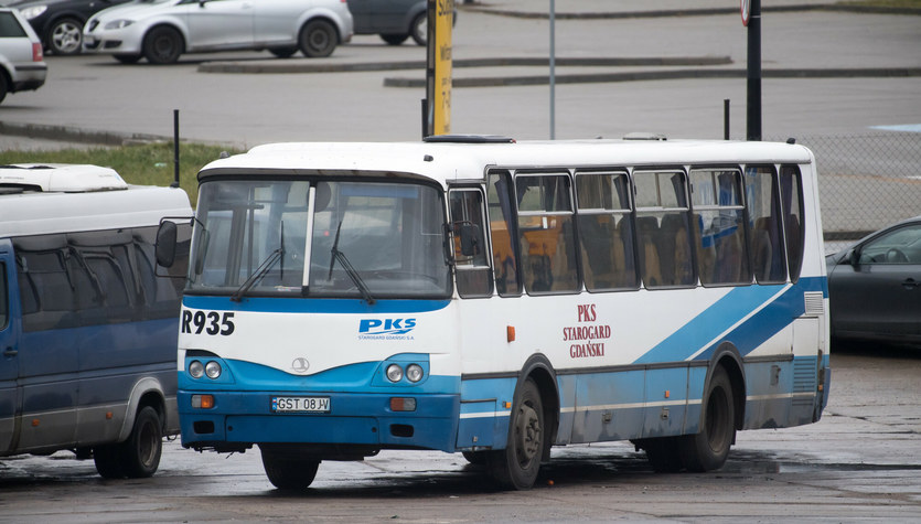 Numărul și vârsta autobuzelor în UE.  Polonia conduce.  Raportul ACEA