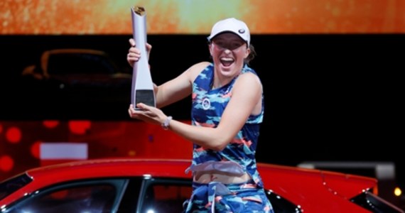 Po triumfie w turnieju WTA w Stuttgarcie Iga Świątek umocniła się na czele światowego rankingu WTA. Polka wygrała czwarty turniej z rzędu i z dużą przewagą przewodzi stawce najlepszych tenisistek świata.