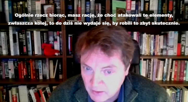 Phillips O'Brien, profesor studiów strategicznych na szkockim uniwersytecie St. Andrews nie zostawia suchej nitki na sposobie przeprowadzenia pierwszej fazy ataku na Ukrainę przez rosyjskie wojska. Jego zdaniem była to "jedna z najgorszych operacji w historii wojskowości". Ekspert podkreśla przy tym jak dużą przemianę, szczególnie w Stanach Zjednoczonych, przeszły przewidywania co do zakończenia wojny w Ukrainie. Zdaniem O'Briena Amerykanie wierzą, że Ukraińcy nie tylko przetrwają, ale wręcz wygrają z Rosjanami.