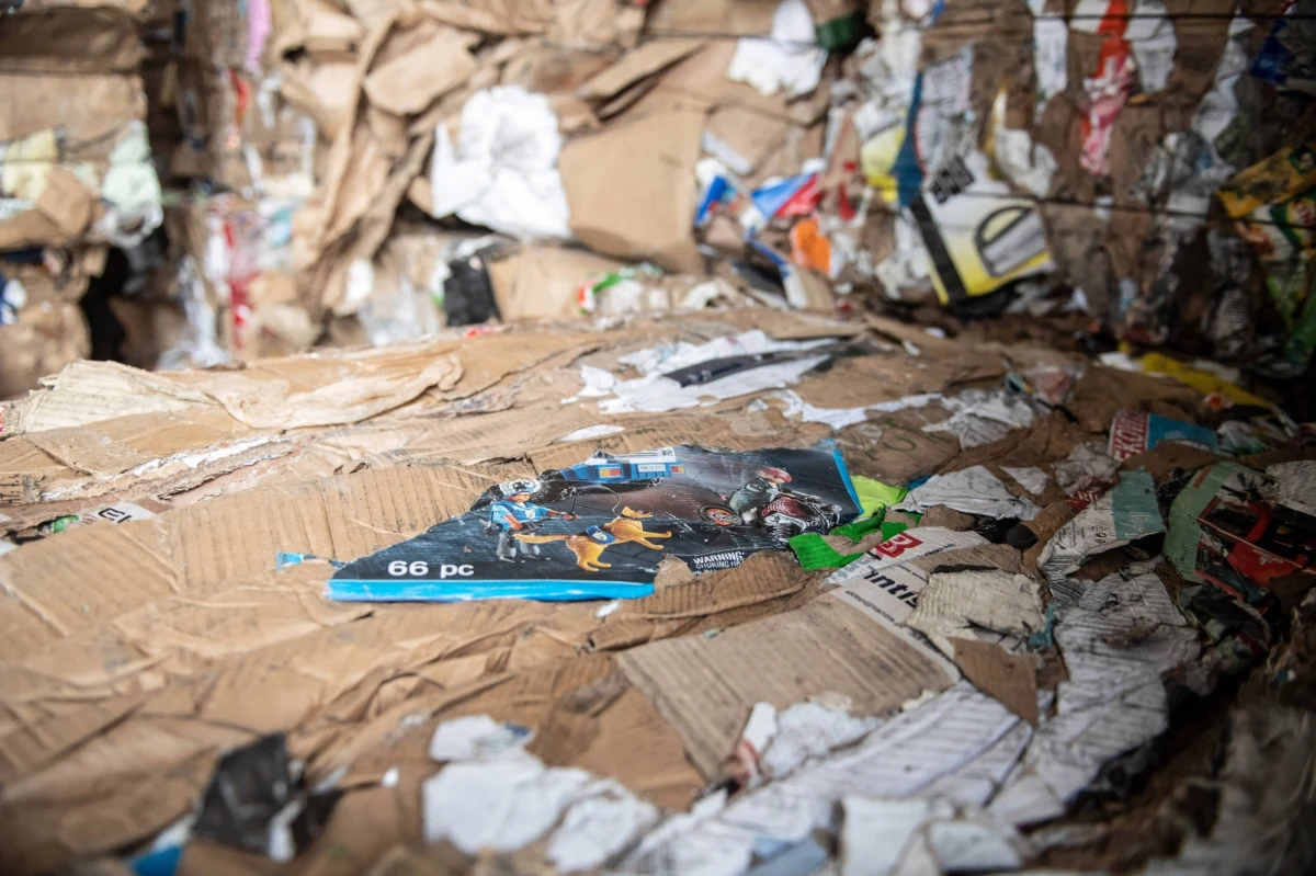 Branżę papierniczą trawią rosnące ceny energii, gazu i podstawowych surowców – drewna oraz celulozy. Coraz bardziej odbija się to na konsumentach - donosi we wtorek "Rzeczpospolita".
