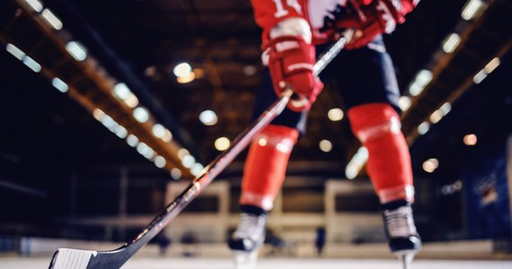 Przyszłoroczne mistrzostwa świata elity nie odbędą się w rosyjskim Sankt Petersburgu – poinformowała Międzynarodowa Federacja Hokeja na Lodzie (IIHF). Turniej miał się odbyć w dniach 5-21 maja. 
