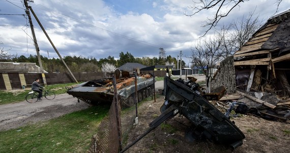 Ukraińskie Biuro Rzecznika Praw Człowieka otrzymało dotychczas prośby o poszukiwanie 16 tys. osób zaginionych podczas wojny, w tym 2 tys. żołnierzy. Wiele próśb dotyczy cywilów z obleganego przez Rosjan Mariupola - poinformowała ukraińska rzeczniczka praw człowieka Ludmyła Denisowa.