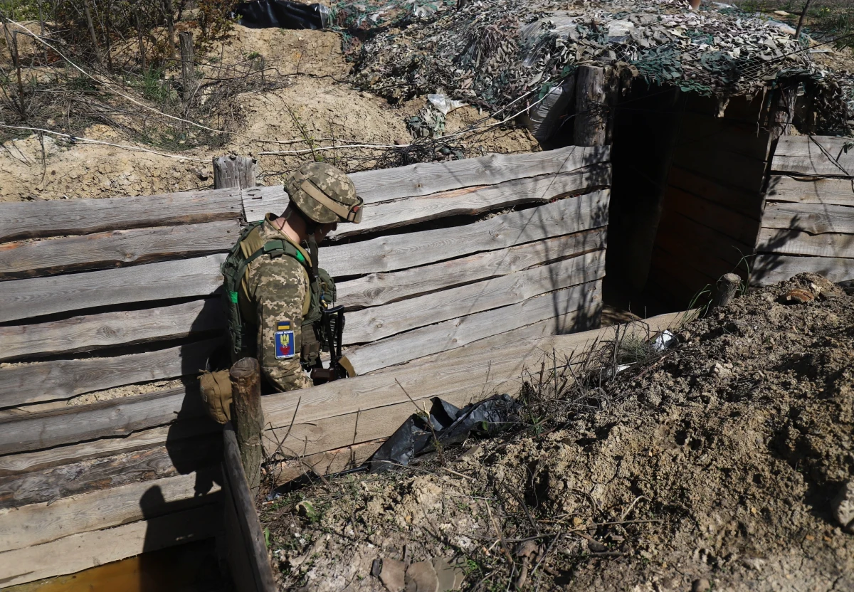 Skupienie się na ofensywie w Donbasie nie oznacza, że Rosja porzuciła ambicje zajęcia całego terytorium Ukrainy. One zostały tylko czasowo zawieszone - mówi PAP Keir Giles, analityk z Królewskiego Instytutu Spraw Międzynarodowych (Chatham House) w Londynie.