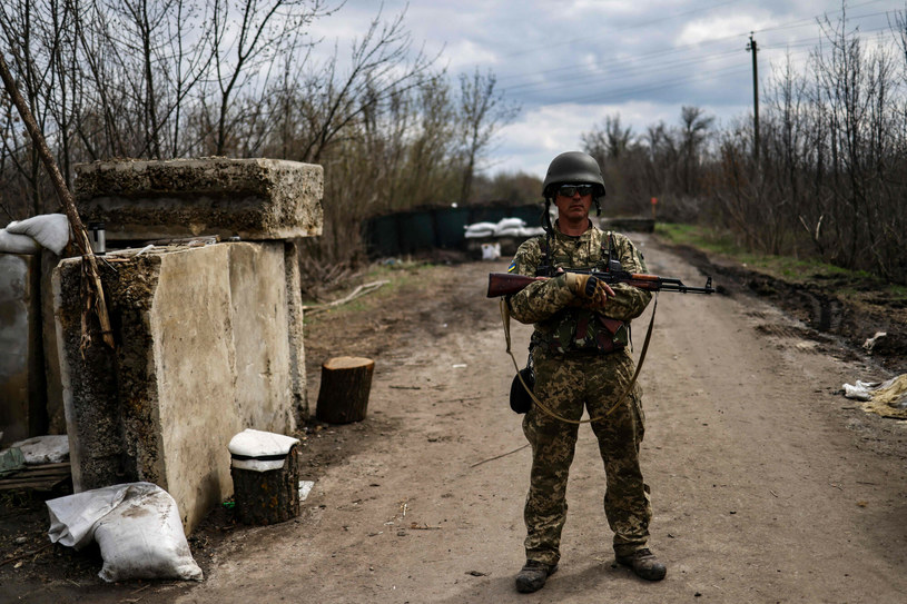 Skupienie się na ofensywie w Donbasie nie oznacza, że Rosja porzuciła ambicje zajęcia całego terytorium Ukrainy, one zostały tylko czasowo zawieszone - mówi PAP Keir Giles, analityk z Królewskiego Instytutu Spraw Międzynarodowych (Chatham House) w Londynie.