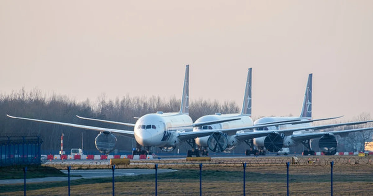 Optymistyczne wieści dla pasażerów. Coraz bliżej jest porozumienie między kontrolerami ruchu lotniczego a przedstawicielami Polskiej Agencji Żeglugi Powietrznej. To wniosek z wydanego wieczorem wspólnego komunikatu obu stron. Jest nadzieja, że w maju samoloty nad Polską będą latać zgodnie z planem.