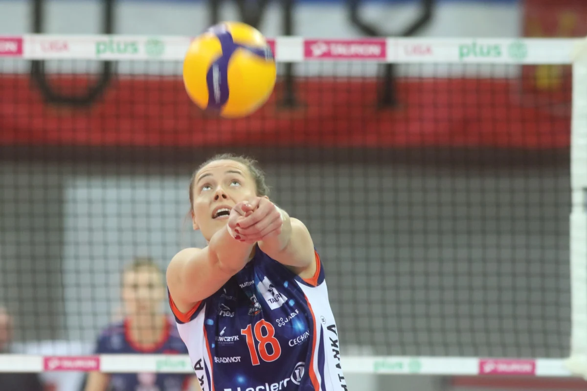 Była reprezentantka Polski siatkarek Katarzyna Skorupa poinformowała w środę o zakończeniu kariery. 37-letnia rozgrywająca, uczestniczka m.in. igrzysk olimpijskich w Pekinie (2008), przez dwa ostatnie sezony reprezentowała barwy E.Leclerc Moya Radomki Radom.