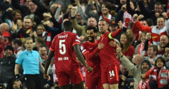 Piłkarze Liverpoolu wygrali u siebie 2-0 z hiszpańskim Villarrealem w pierwszym meczu półfinałowym Ligi Mistrzów. Rewanż zaplanowano na 3 maja.