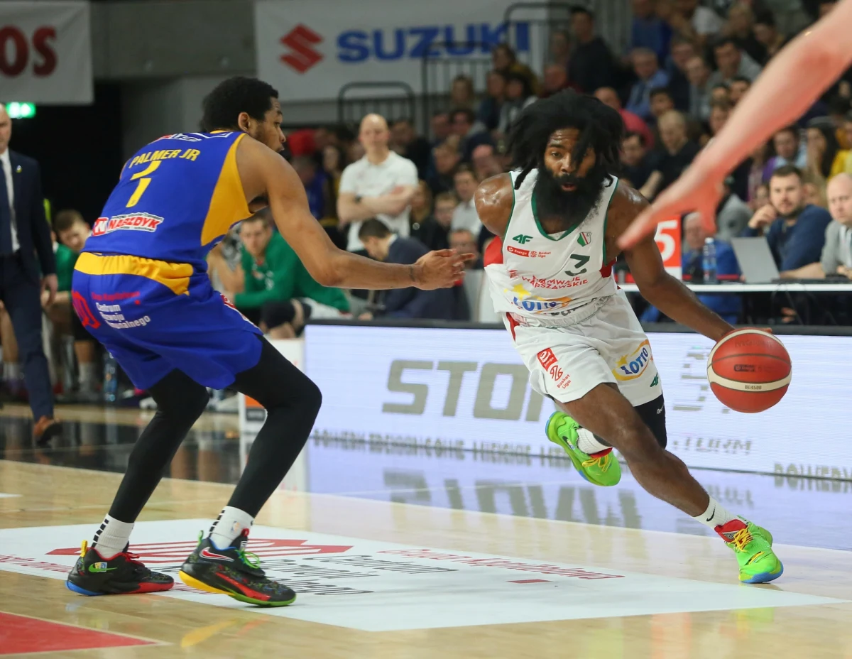 Koszykarze Legii Warszawa jako pierwsi awansowali do półfinału Energa Basket Ligi po tym jak wyeliminowali Arged BM Slam Stal Ostrów Wielkopolski. Drużyna od kilku dni spokojnie przygotowuje się do konfrontacji z Anwilem Włocławek.