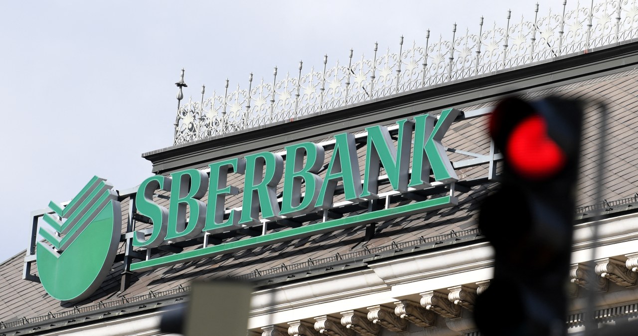 Masowe zwolnienia w największym banku w Rosji. "Wszyscy to ukrywają"