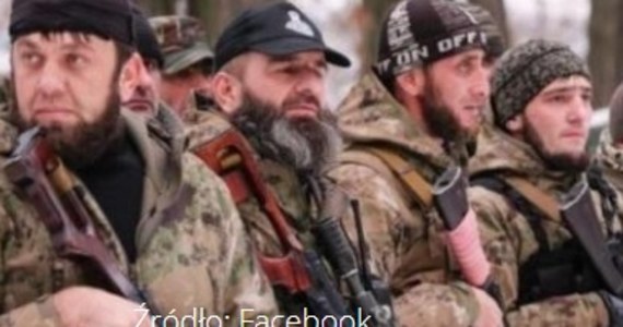 Minionej nocy doszło do strzelaniny między żołnierzami Federacji Rosyjskiej pochodzącymi z Buriacji i Czeczenii, którzy pokłócili się o podział łupów - ustalił ukraiński wywiad wojskowy (HUR), który zrelacjonował zdarzenie na Facebooku. Dokładna liczba zabitych i rannych nie jest na razie znana.