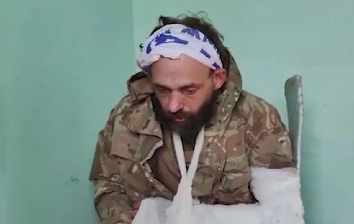 W rosyjskiej telewizji pojawił się w piątek schwytany w Ukrainie ranny brytyjski żołnierz. Jak podała stacja Sky News, może to być ten Brytyjczyk, o zaginięciu którego informowało w czwartek ministerstwo spraw zagranicznych.