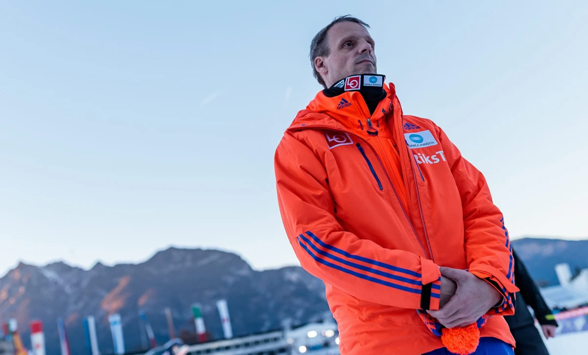 Reprezentacja Norwegii w skokach narciarskich ma poważne problemy finansowe. Wszystkie umowy sponsorskie kończą się 31 maja, a żadna z nich nie została przedłużona. Nie pojawili się też nowi chętni. Pożyczki w wysokości pół miliona euro udzieliła kadrze... federacja.