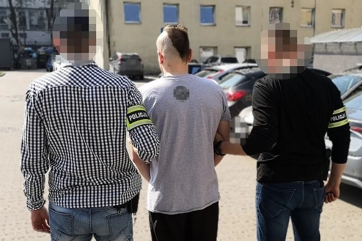 Sąd w Łodzi aresztował na trzy miesiące 33-letniego mężczyznę podejrzanego o zabójstwa 72-letniego sąsiada i goszczącej u niego 48-letniej kobiety. Grozi mu dożywocie – poinformował rzecznik prasowy Prokuratury Okręgowej w Łodzi Krzysztof Kopania.