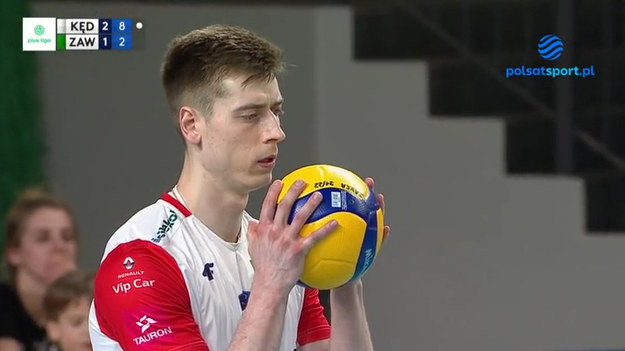 Fragmenty trzeciego meczu półfinału PlusLigi 2022 Grupa Azoty ZAKSA Kędzierzyn-Koźle – Aluron CMC Warta Zawiercie 3:1 (19:25, 25:21, 25:19, 25:13). MVP: Kamil Semeniuk (19/37 = 51% skuteczności w ataku + 3 asy serwisowe + 1 blok).