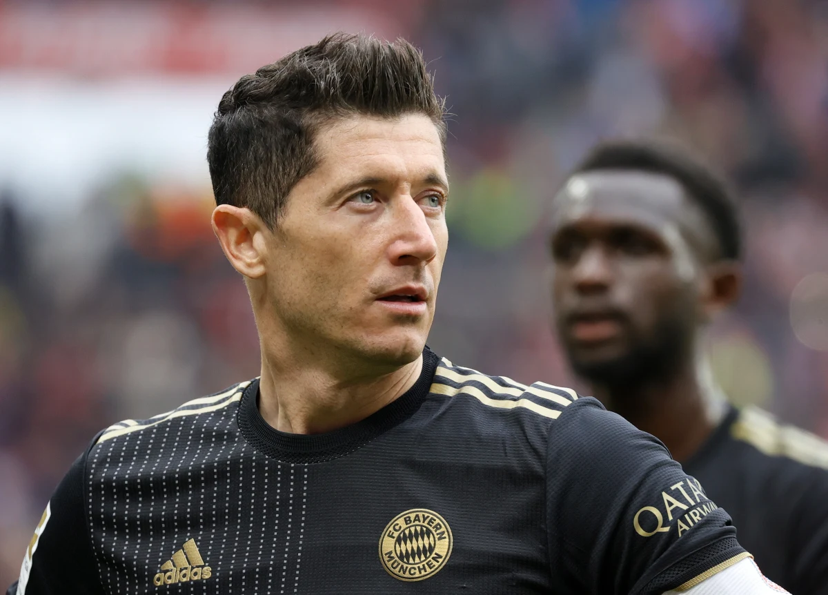 Robert Lewandowski zdobył 34. bramkę w obecnym sezonie Bundesligi, ale jego Bayern Monachium przegrał na wyjeździe z FSV Mainz 1:3 w spotkaniu 32. kolejki niemieckiej ekstraklasy piłkarskiej. Bawarczycy już są pewni 10. z rzędu mistrzostwa.