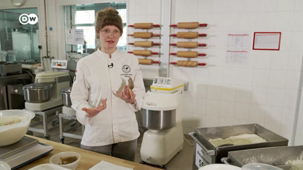 Jak zostać mistrzynią świata w piekarstwie w wieku 23 lat i jak zrobić dobry chleb na zakwasie? Lisa-Sophie Schultz z Berlina zdradza swoje najlepsze rady i wskazówki dotyczące domowego chleba.
