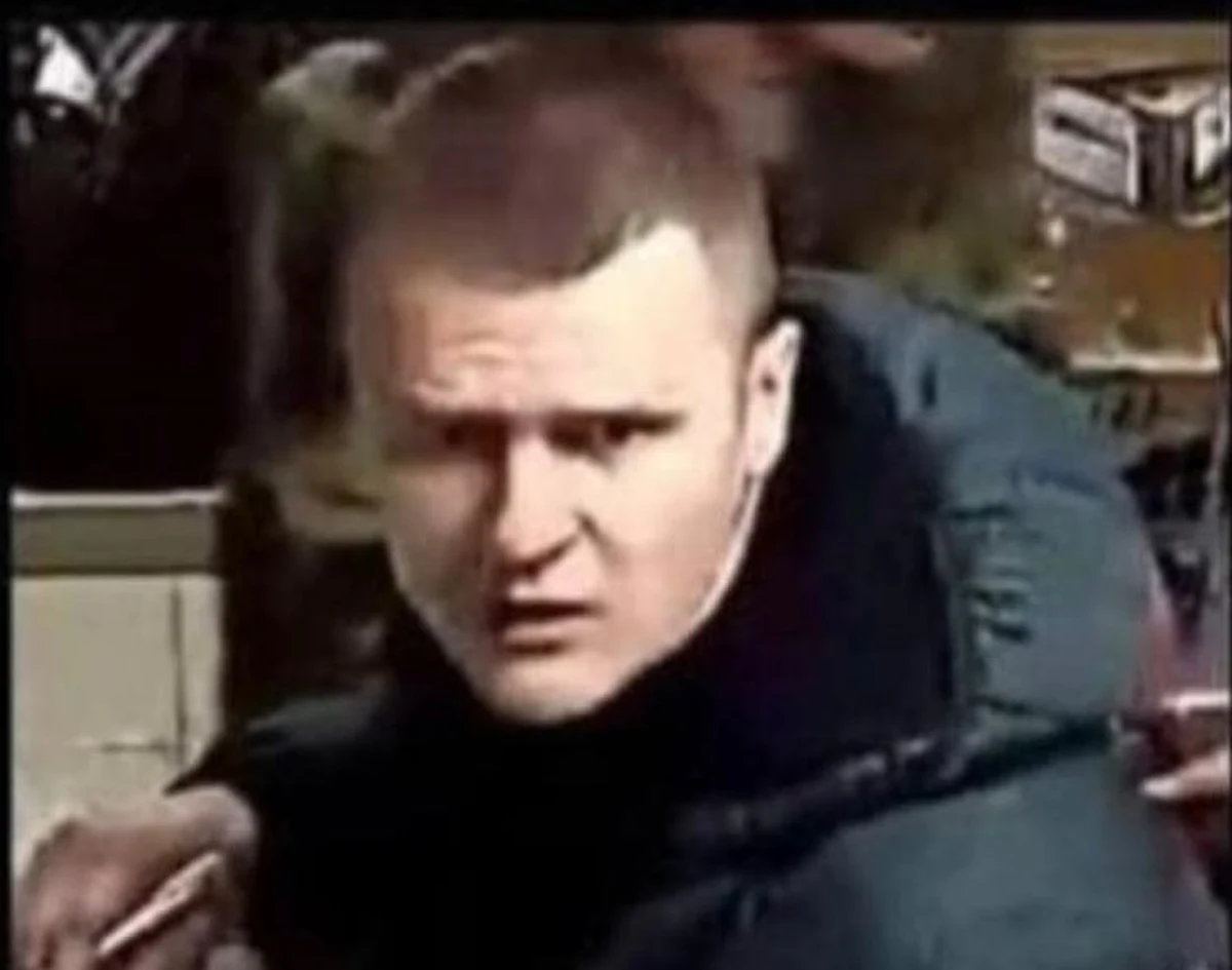 Prokuratorzy i policja zidentyfikowali pierwszego podejrzanego o brutalne zabójstwa ludności cywilnej w podkijowskim mieście Bucza w obwodzie kijowskim. To dowódca Gwardii Narodowej Rosji - Siergiej Kołocej - informuje "Ukraińska Prawda", powołując się na prokurator generalną Ukrainy Irynę Wenediktową. Opublikowano także fotografie podejrzanego. 