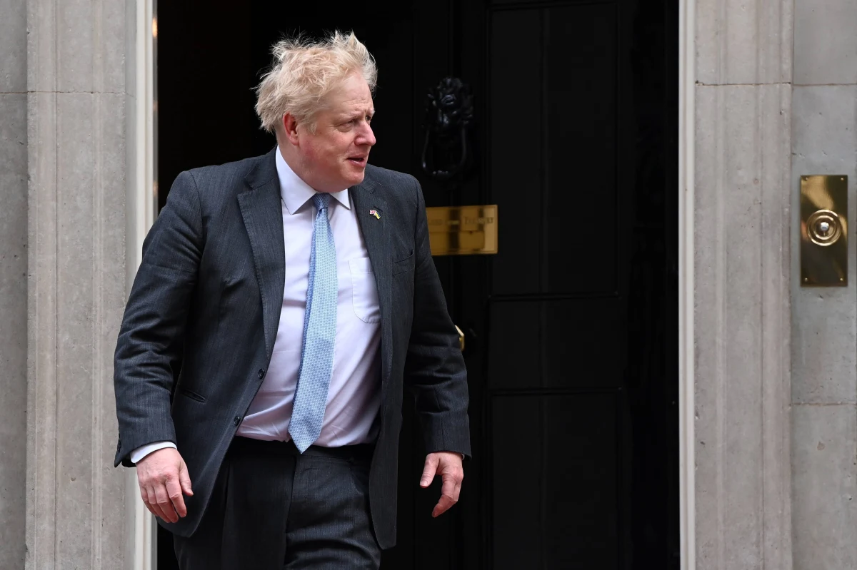 Brytyjski premier Boris Johnson w przemówieniu, które wygłosi we wtorek do parlamentu Ukrainy, ogłosi przekazanie temu krajowi kolejnej partii sprzętu wojskowego o wartości 300 mln funtów. Szef brytyjskiego rządu będzie pierwszym zagranicznym przywódcą, który zwróci się do Rady Najwyższej od czasu, gdy 24 lutego Ukraina została napadnięta przez Rosję. 