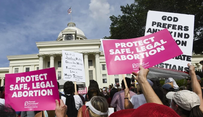 Media: Sąd Najwyższy USA odwróci federalne prawo do aborcji