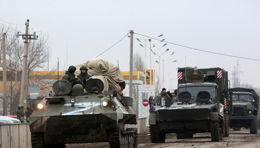 La guerra en Ucrania.  Rusia rápidamente almacenó equipo militar en Crimea