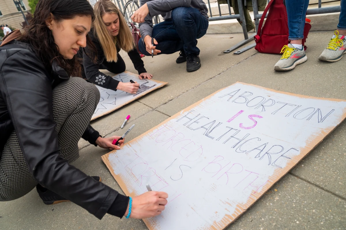 Prezydent USA Joe Biden zasugerował, że Sąd Najwyższy nie powinien znosić obowiązującego od prawie 50 lat prawa do aborcji, bo wymaga tego stabilność praw w Stanach Zjednoczonych. Polityk zareagował w ten sposób na wyciek projektu wyroku sądu w tej sprawie.