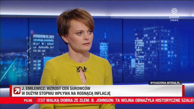 - Ja nie mówię o szybkim odcinaniu się, tylko mówię o szybkiej transformacji, narzucaniu sobie nieco większego tempa w zakresie wytwarzania energii ze źródeł od surowców pochodzących z, mówiąc wprost, Rosji - mówiła Jadwiga Emilewicz.
- Węgiel nam będzie towarzyszył w transformacji na pewno. Warto byśmy dywersyfikowali źródła dostaw - dodała w rozmowie z Marcinem Fijołkiem.Fragment programu "Gość Wydarzeń", emitowanego na antenie Polsat News.