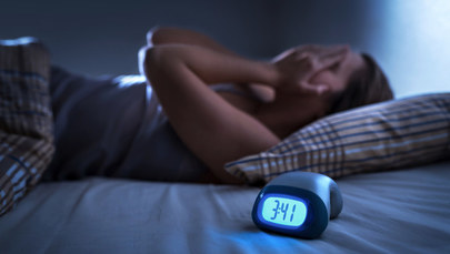 Naukowcy: Tyle godzin snu powinno ci wystarczyć
