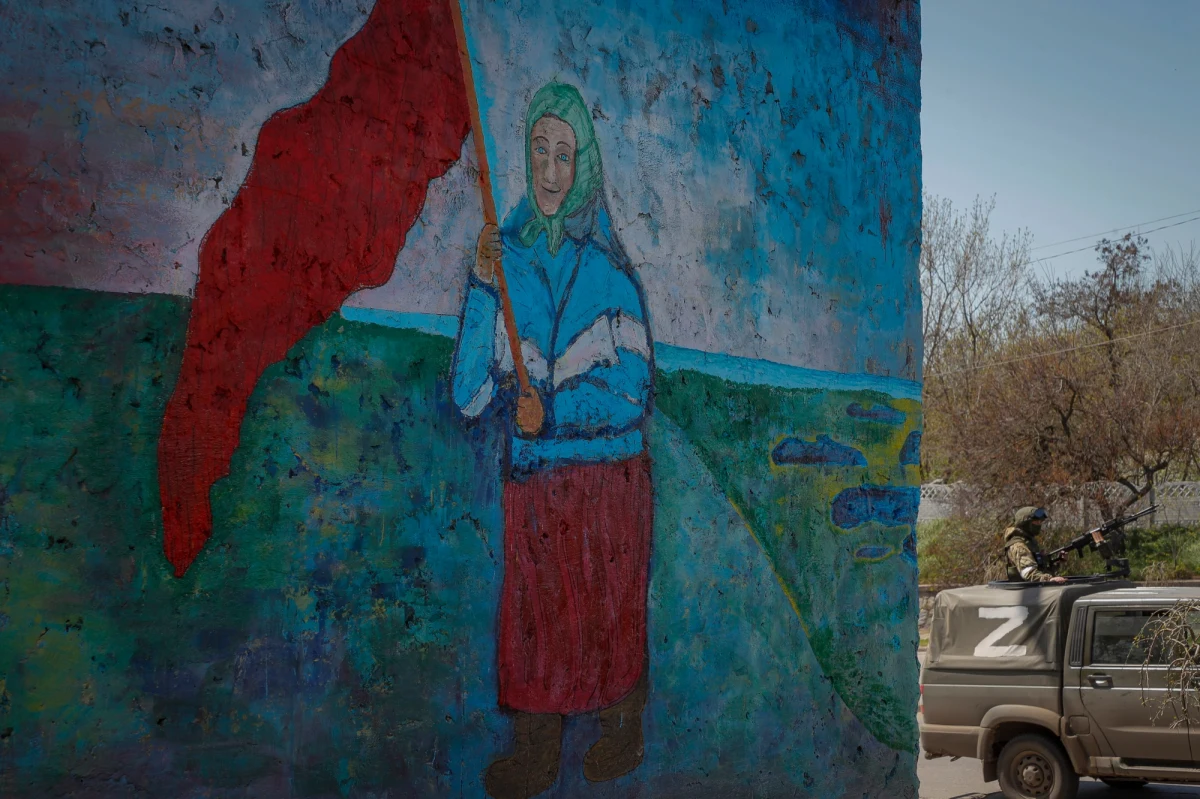 Władze Rosji werbują na wojnę z Ukrainą "Kozaków i bezrobotnych", którzy stracili pracę wskutek nałożonych na ich kraj sankcji – twierdzi ukraiński wywiad wojskowy (HUR).