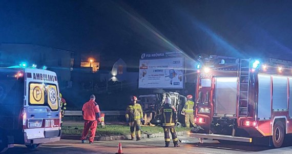 4 osoby zostały ranne w wyniku wypadku na DK 8, do którego doszło w Ząbkowicach Śląskich. Na miejscu lądował śmigłowiec LPR.
