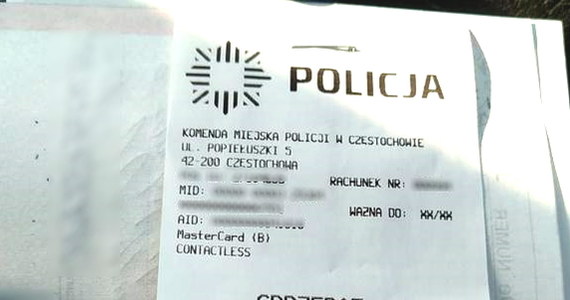 Policjanci z częstochowskiej drogówki zatrzymali do kontroli kierowcę, który jechał z prędkością blisko 249 km/h. Mężczyzna tłumaczył, że tylko „testował” swój samochód. Został ukarany mandatem i 10 punktami karnymi.