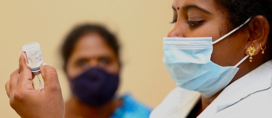 Światowa Organizacja Zdrowia (WHO) poinformowała w czwartek, że według zaktualizowanych informacji od 1 stycznia 2020 roku do 31 grudnia 2021 roku na całym świecie pandemia Covid-19 spowodowała bezpośrednio lub pośrednio śmierć od 13,3 do 16,6 mln osób.
