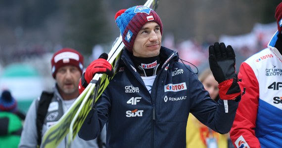 Kamil Stoch, Dawid Kubacki, Piotr Żyła, Paweł Wąsek i Jakub Wolny znaleźli się w kadrze A na sezon 2022/23, prowadzonej przez austriackiego trenera Thomasa Thurnbichlera - poinformował PZN.